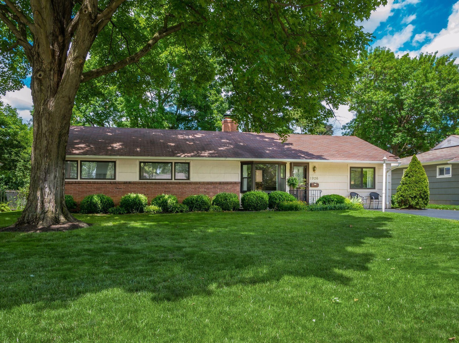 1926 Milden Rd, Columbus, OH 43221-1938