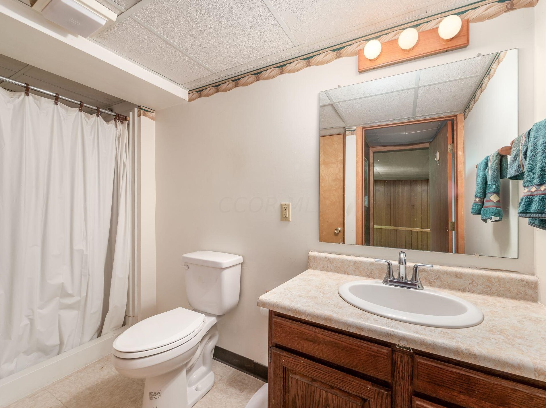 1926 Milden Rd, Columbus OH 43221-1937 exterior