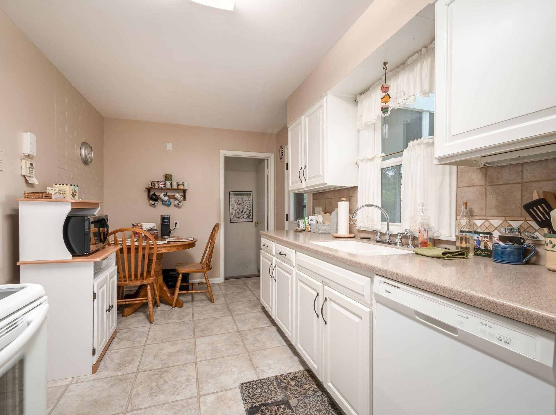 1926 Milden Rd, Columbus OH 43221-1937 exterior