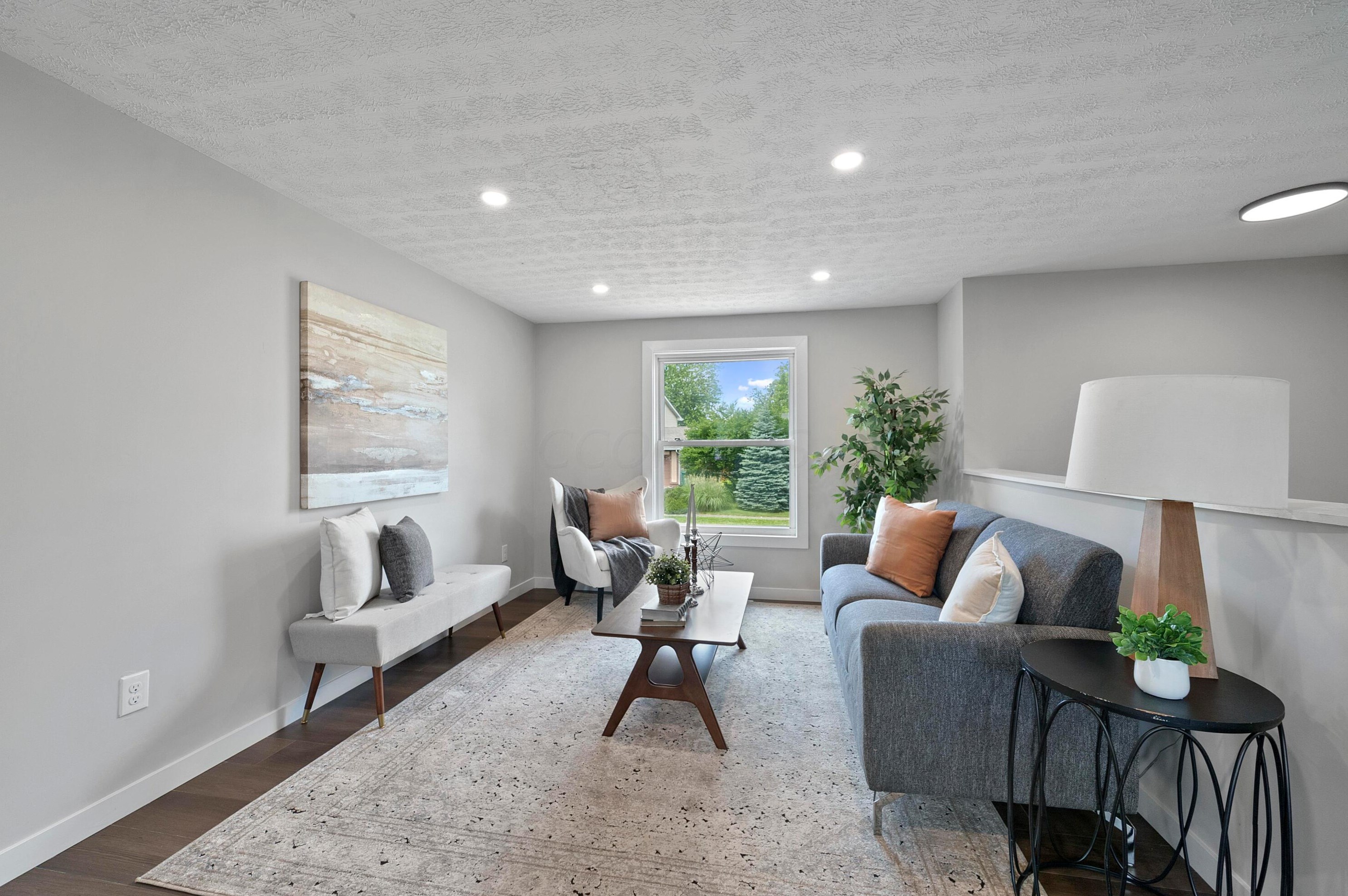 2187 Poplar St, Columbus OH 43207-4380 exterior