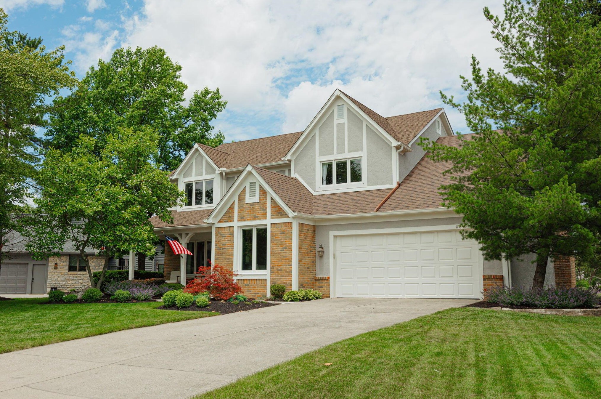 8640 Finlarig Dr, Dublin, OH 43017-9636