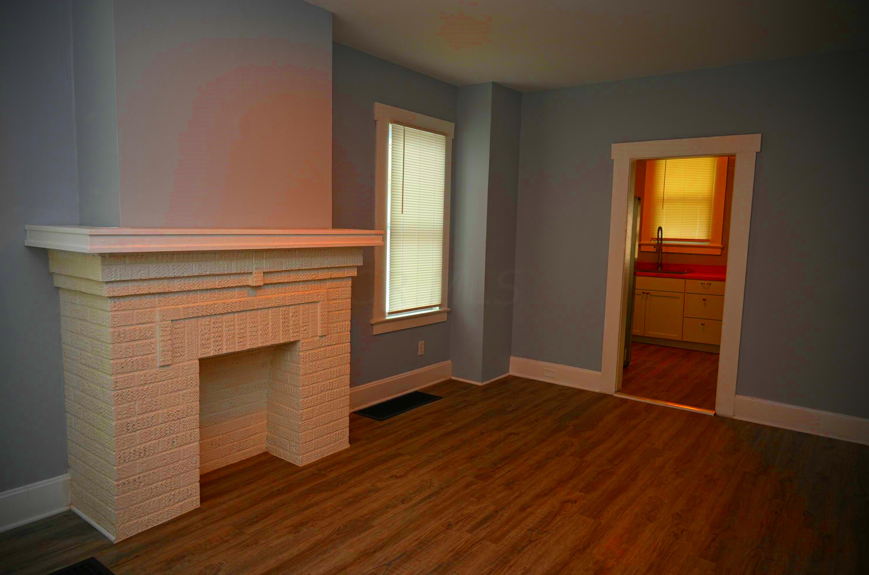 399 Eureka Ave, Columbus, OH 43204-3439