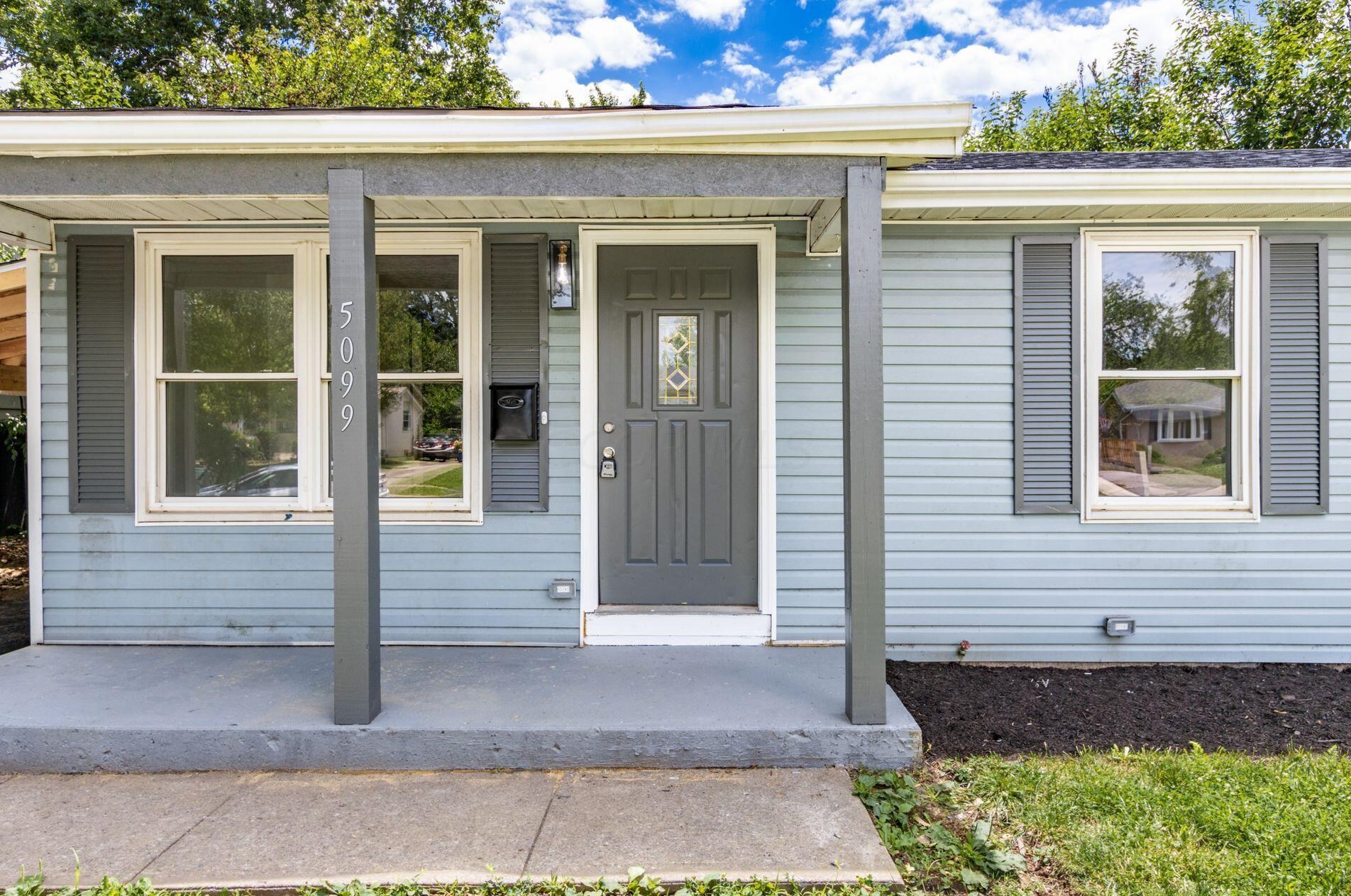 5099 Brush Rdg Ct, Columbus OH  exterior