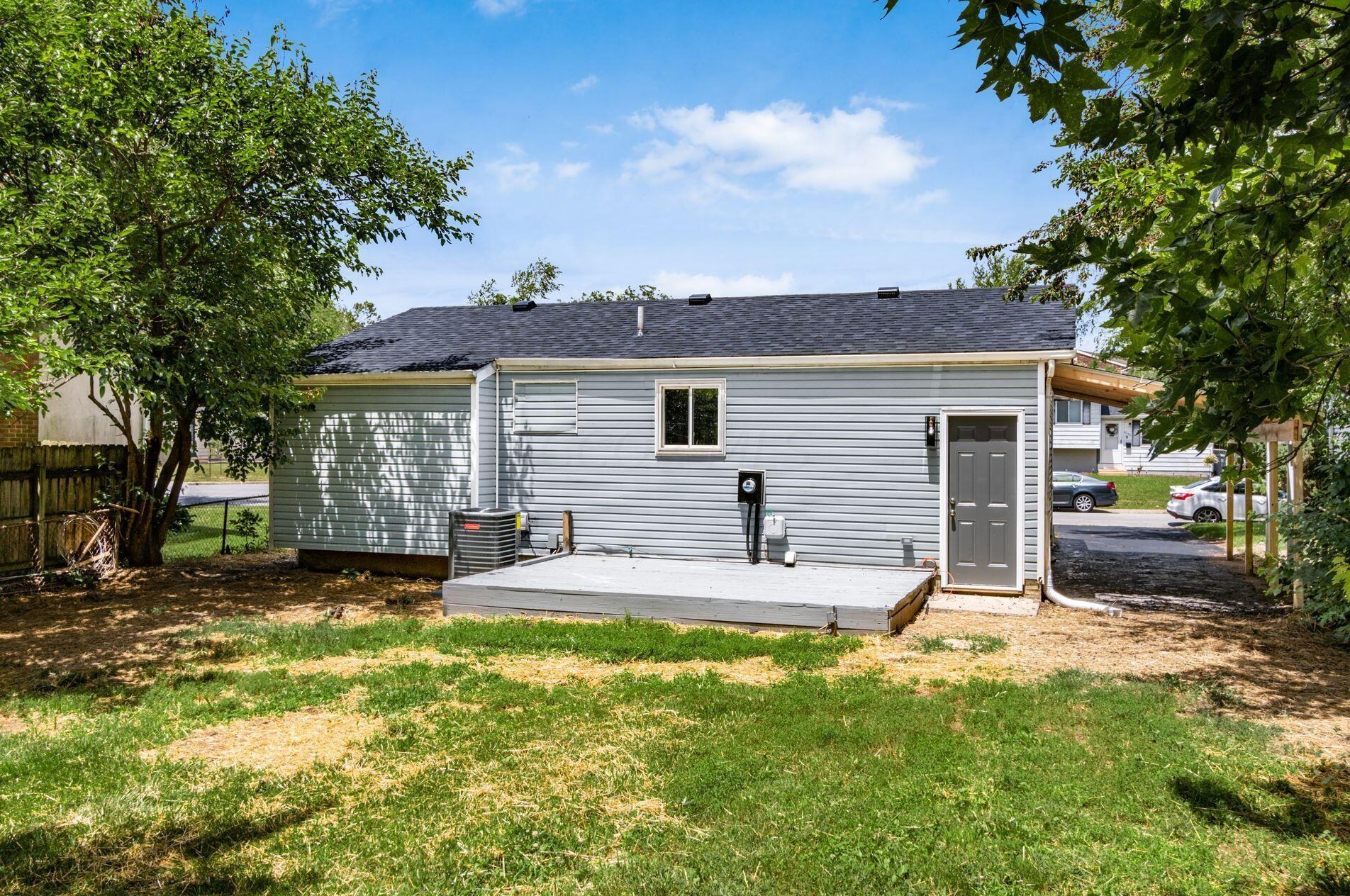 5099 Brush Rdg Ct, Columbus OH  exterior