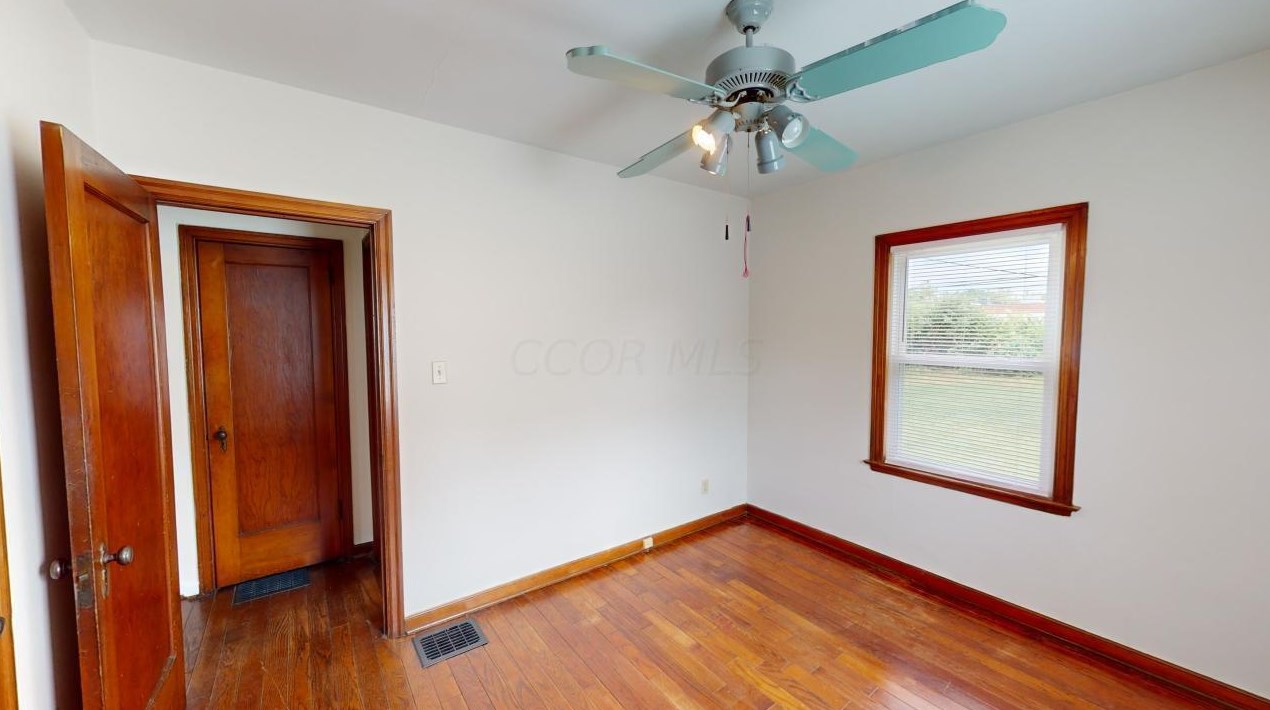 758 Melrose Ave, Columbus OH 43224-3926 exterior