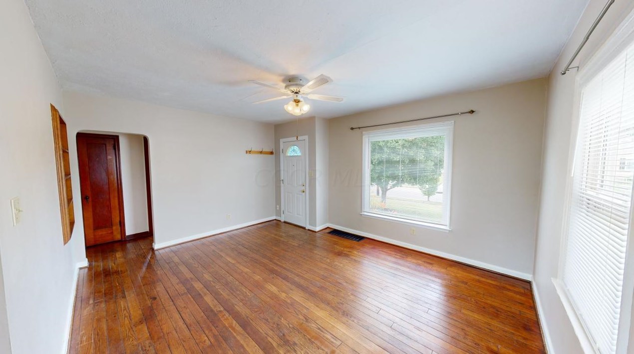 758 Melrose Ave, Columbus OH 43224-3926 exterior