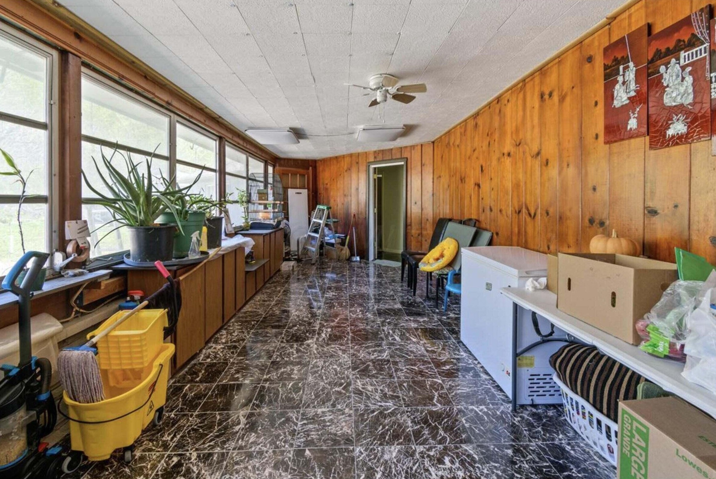 2740 Ferris Rd, Columbus OH 43224-2349 exterior