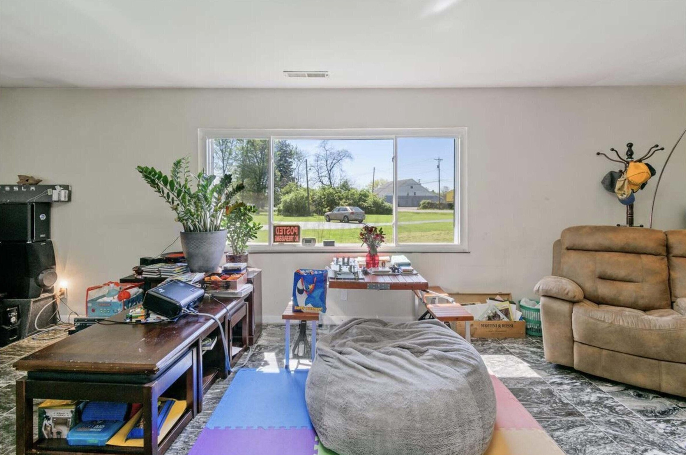 2740 Ferris Rd, Columbus OH 43224-2349 exterior