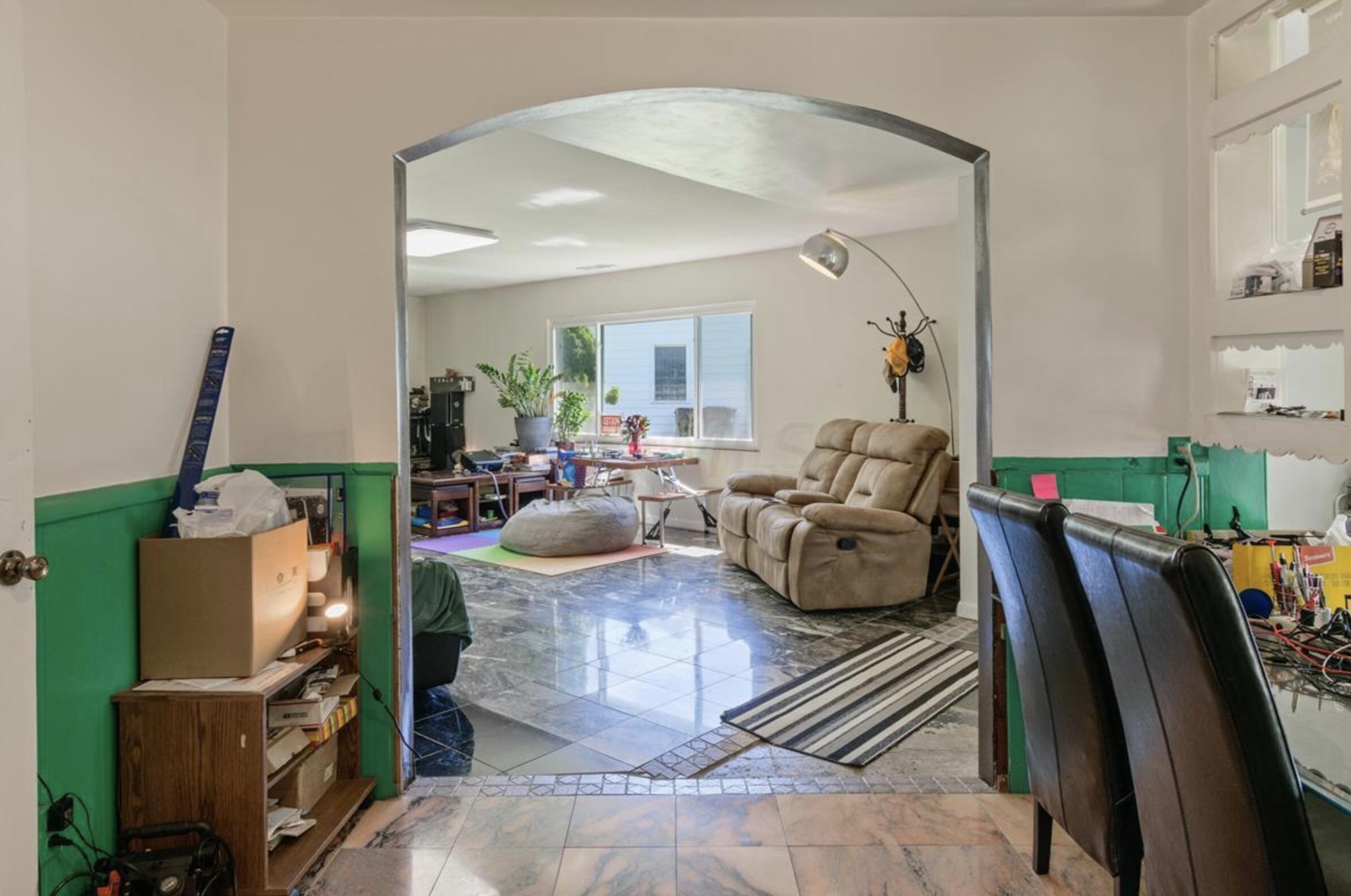 2740 Ferris Rd, Columbus OH 43224-2349 exterior