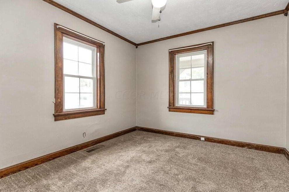 111 Thomas Ave, Lancaster OH 43130-3664 exterior