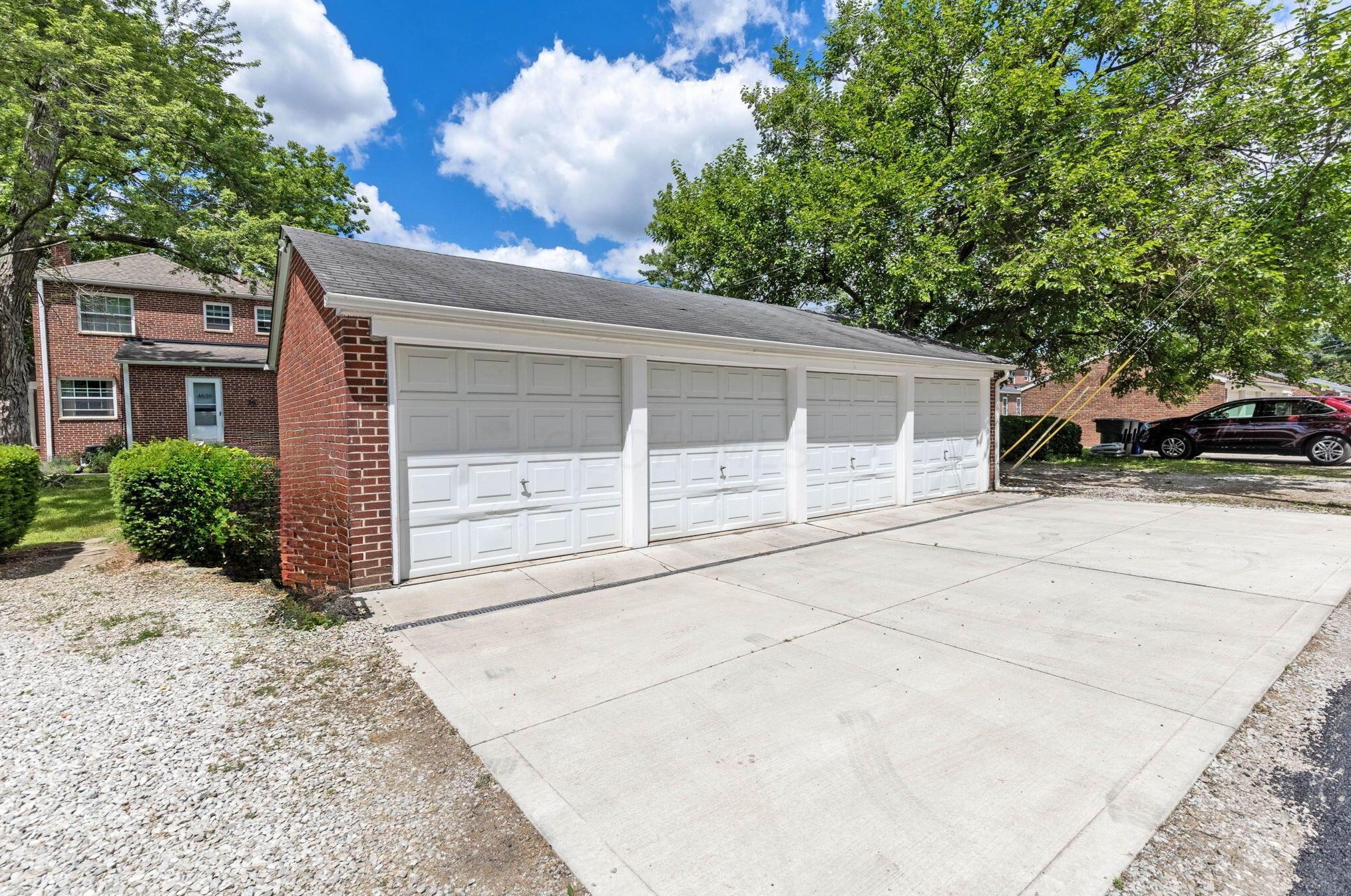 4644 High St, Columbus OH  43214-2004 exterior