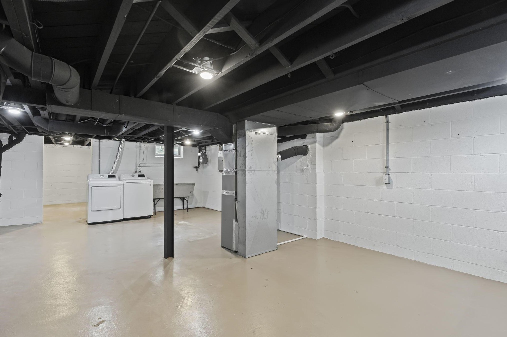 4644 High St, Columbus OH  43214-2004 exterior