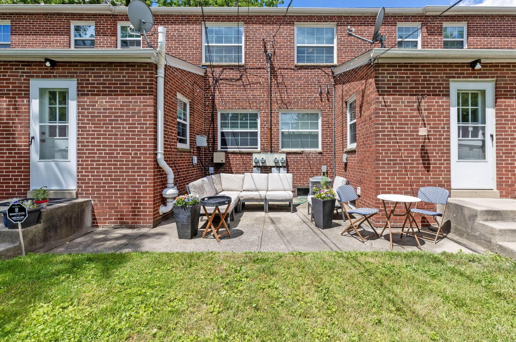 4644 High St, Columbus OH  43214-2004 exterior