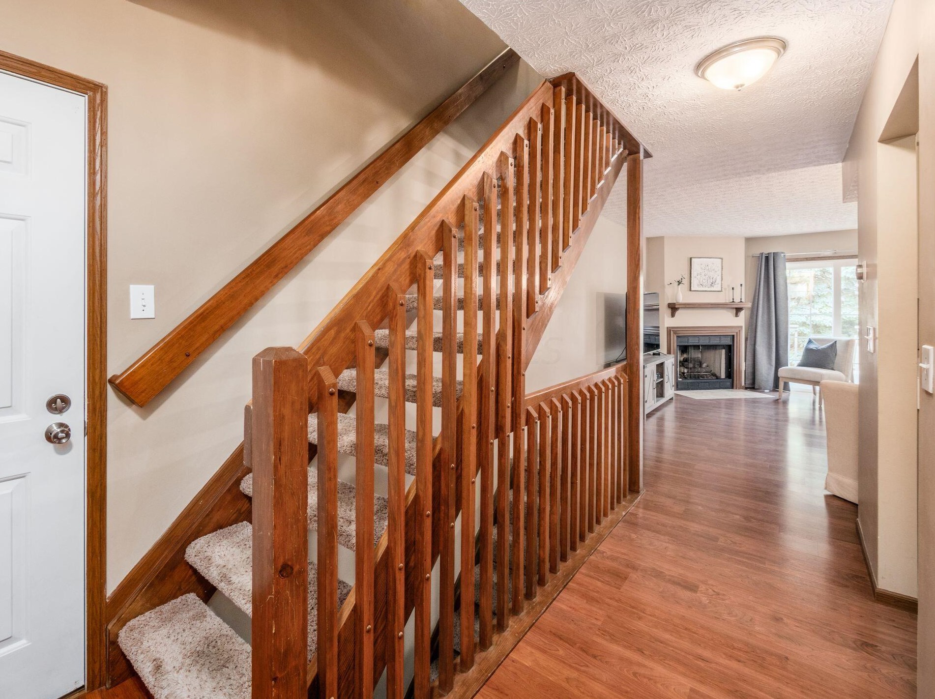 2282 Sandman Dr, Columbus, OH 43235-7151