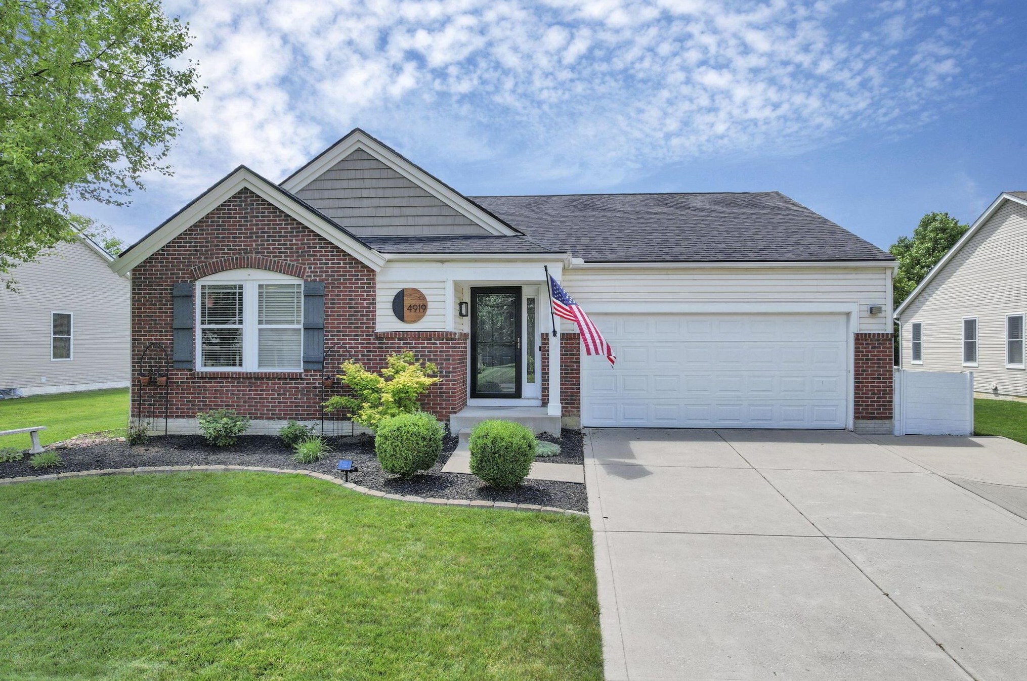 4919 Haughn Rd, Darbydale, OH 43123-8221