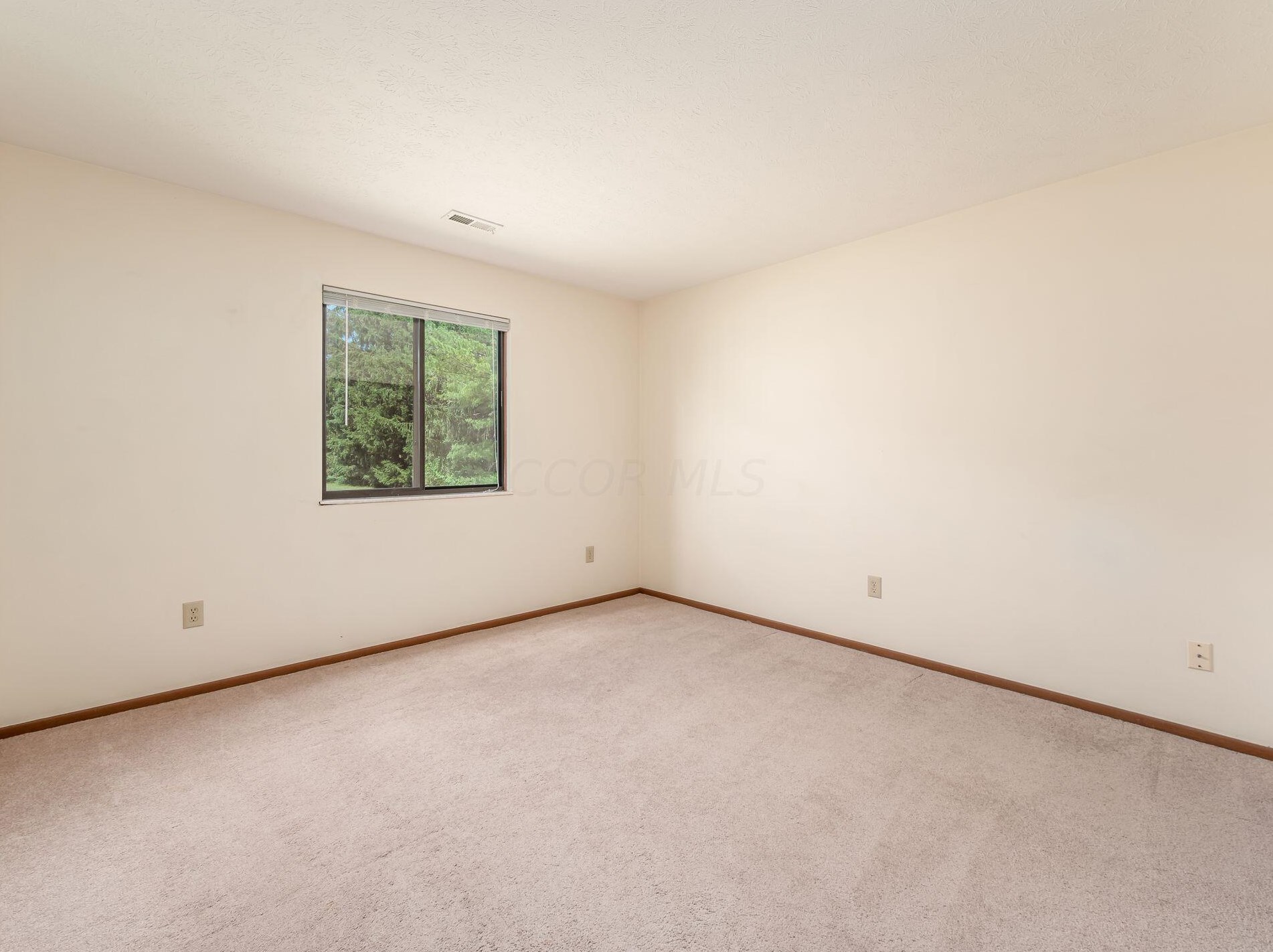 525 Boulder Dr, Delaware OH 43015-2289 exterior