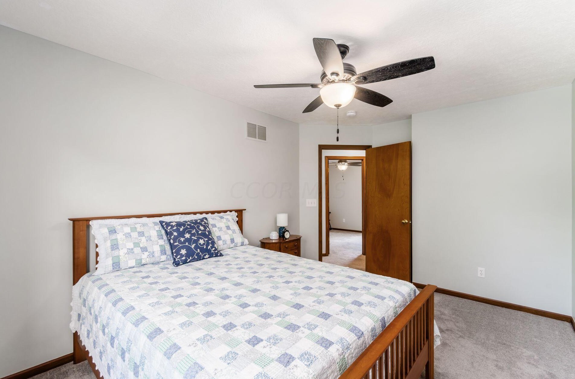 5910 Pne Wild Dr, Westerville OH  43082-9723 exterior