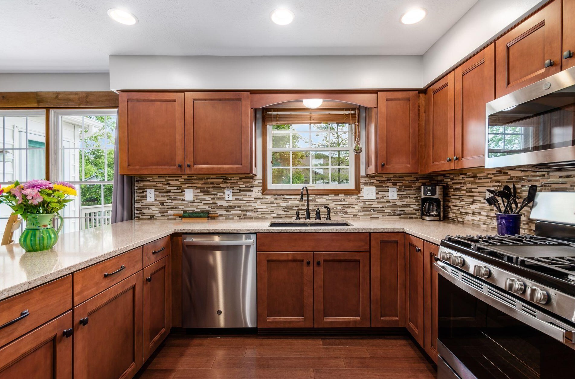 5910 Pne Wild Dr, Westerville OH  43082-9723 exterior