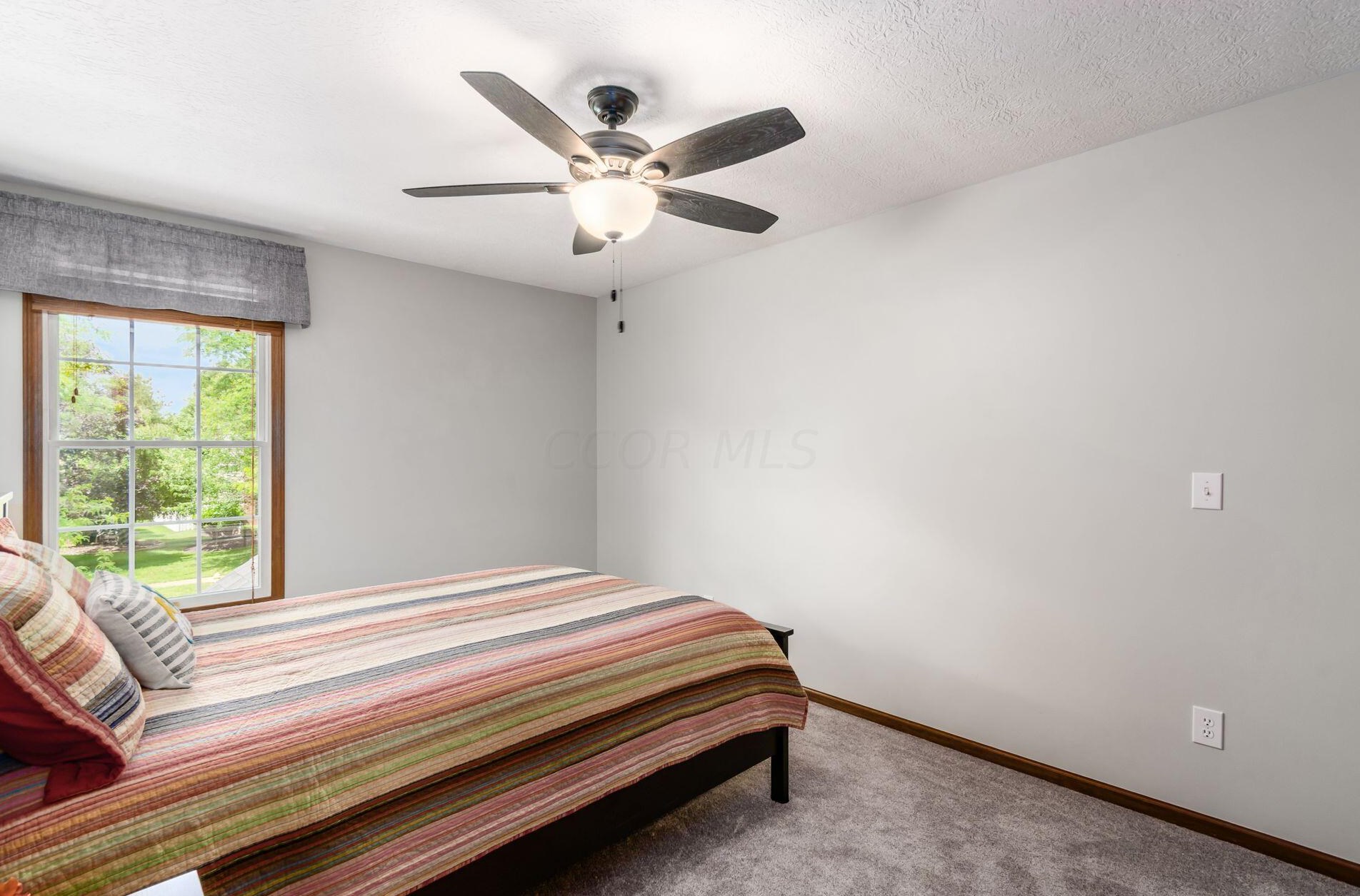 5910 Pne Wild Dr, Westerville OH  43082-9723 exterior