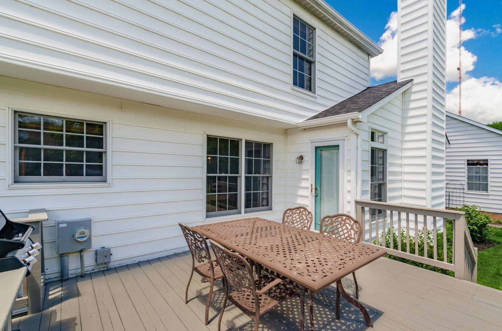 5910 Pne Wild Dr, Westerville OH  43082-9723 exterior