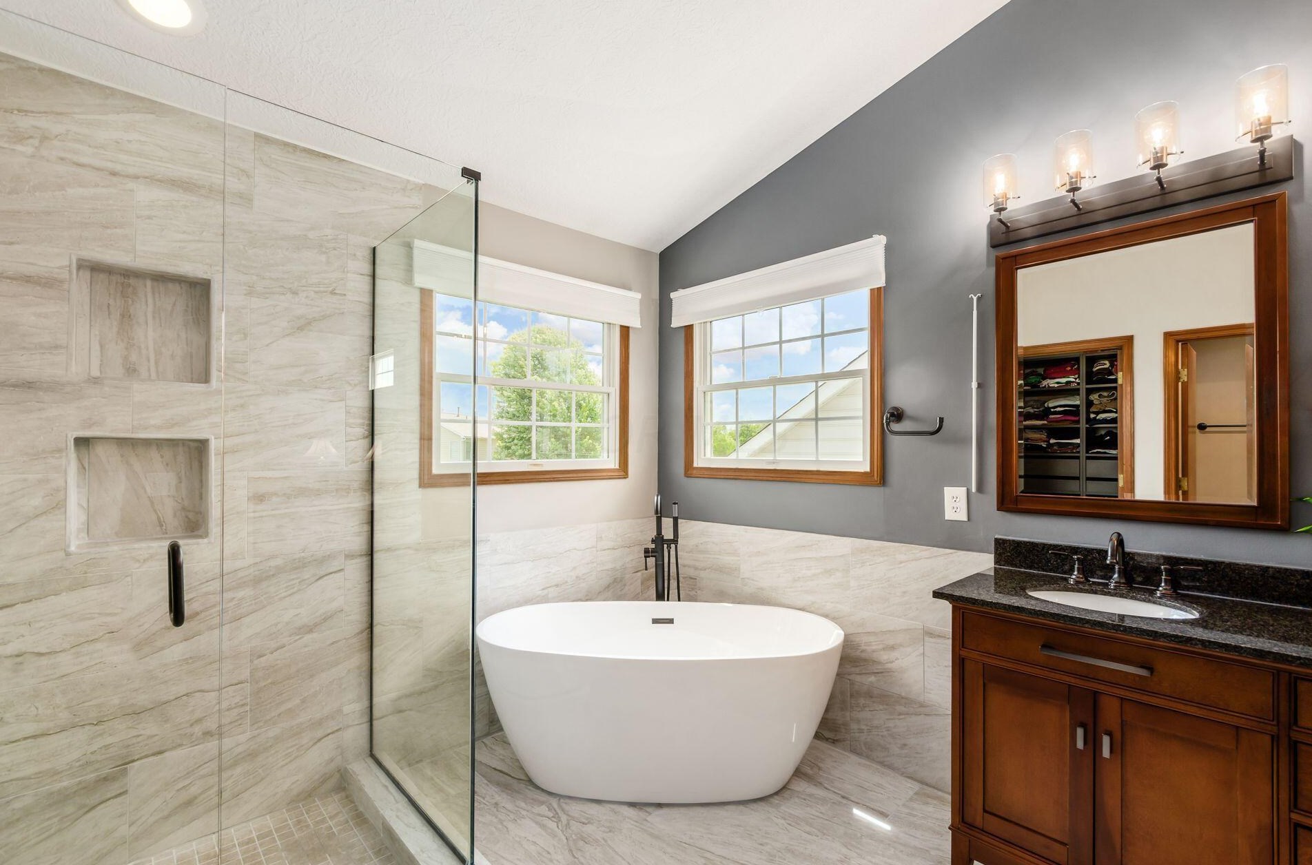 5910 Pne Wild Dr, Westerville OH  43082-9723 exterior