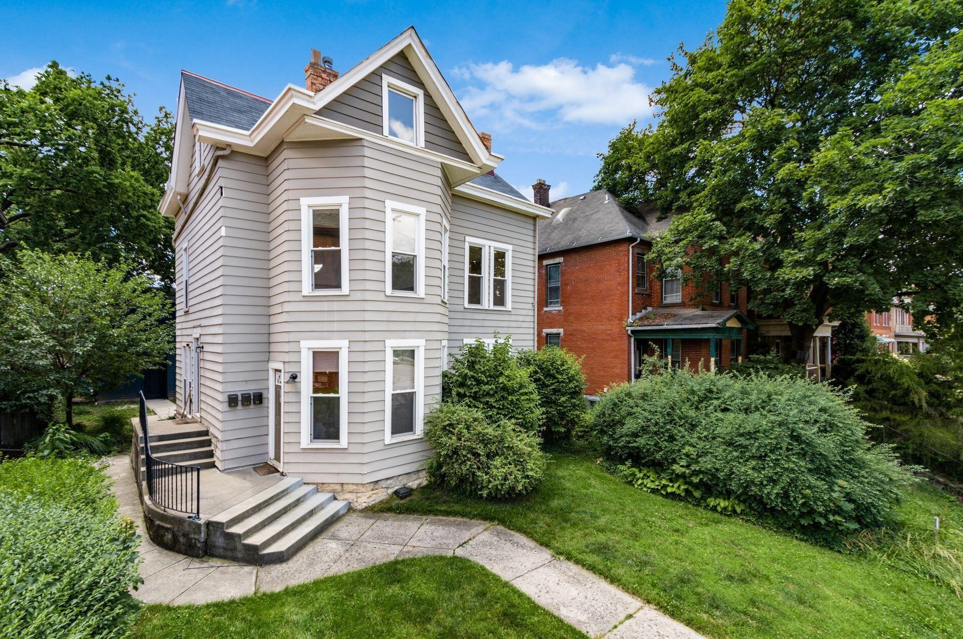 201-205 W 1st Ave, Columbus, OH 43201