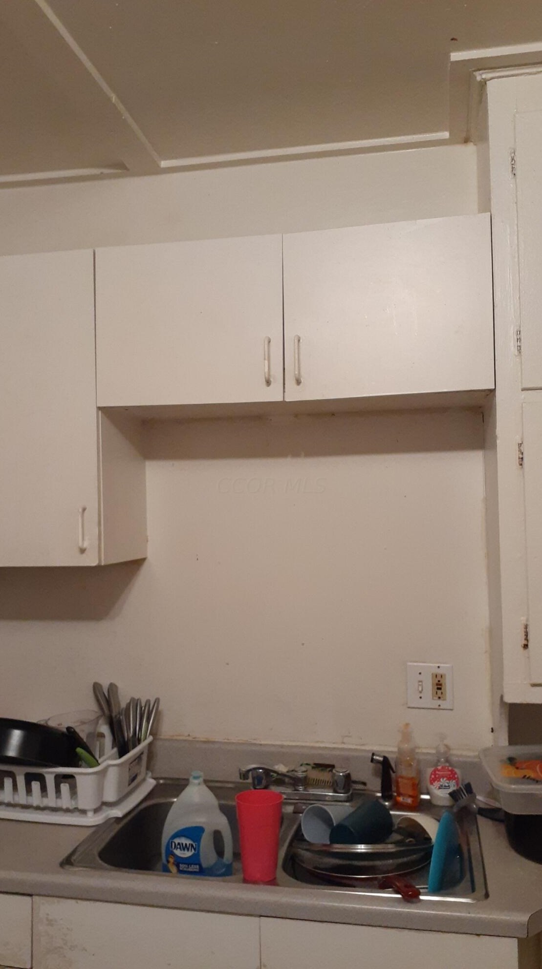 70 Powell Ave, Columbus OH 43204-2617 exterior