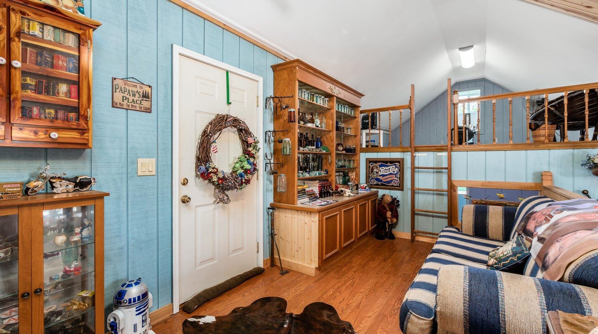 865 Logan Thornville Rd, Hide Away Hills OH  43107-9762 exterior