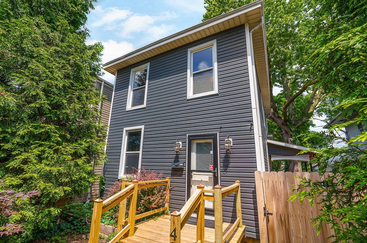 40 Dodridge St, Columbus, OH 43202-2630