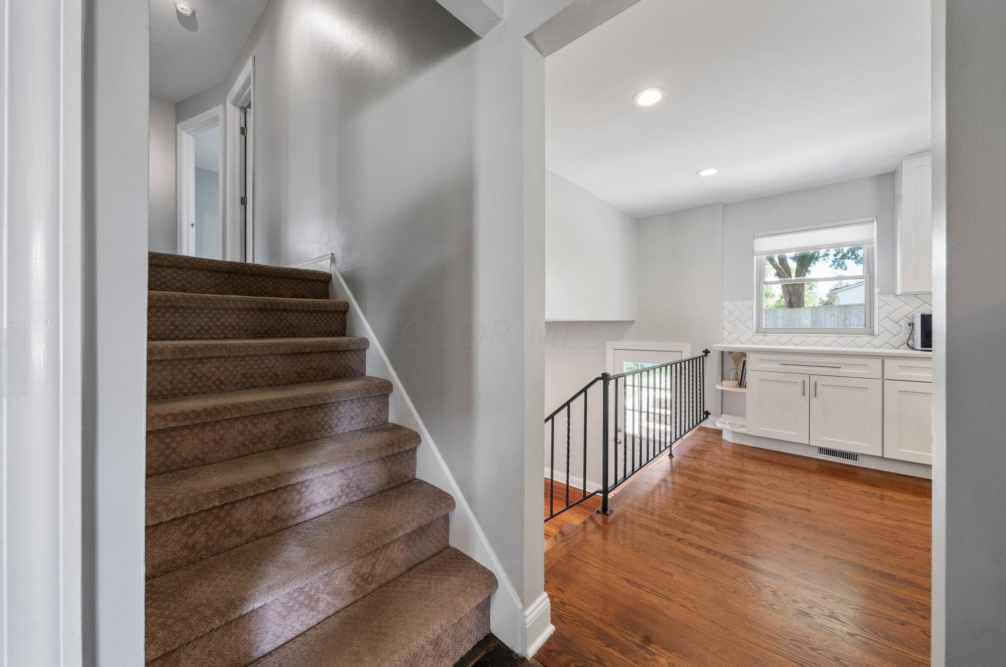 1385 Ridgeview Rd, Columbus OH 43221-2706 exterior