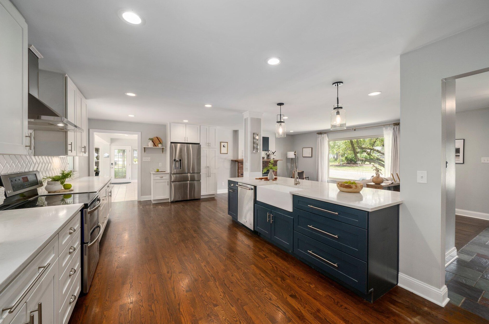 1385 Ridgeview Rd, Columbus OH 43221-2706 exterior