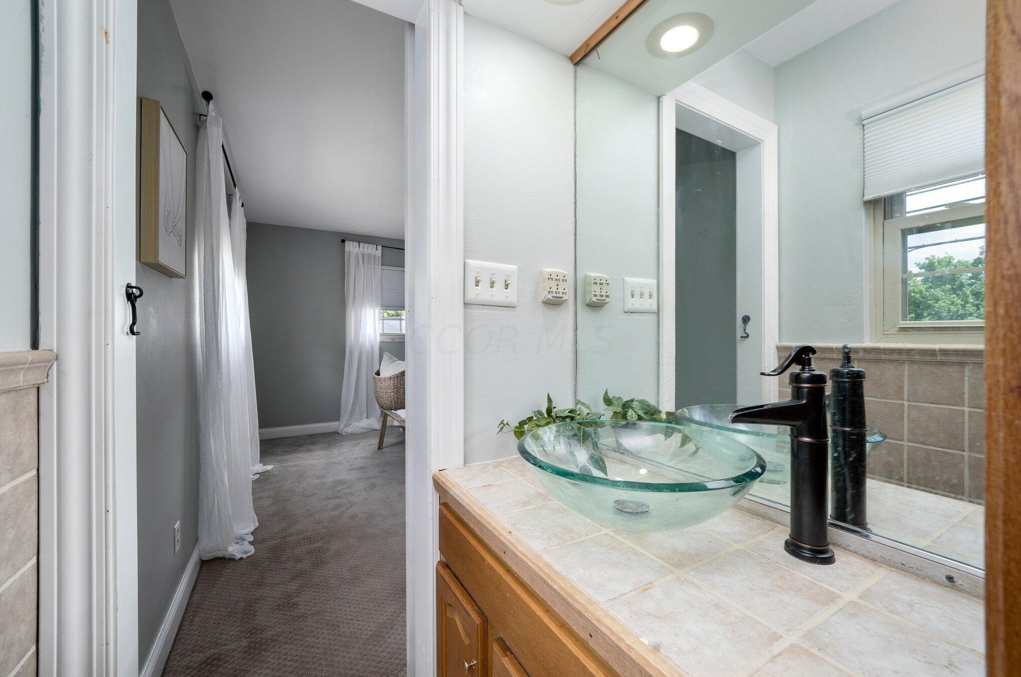 1385 Ridgeview Rd, Columbus OH 43221-2706 exterior