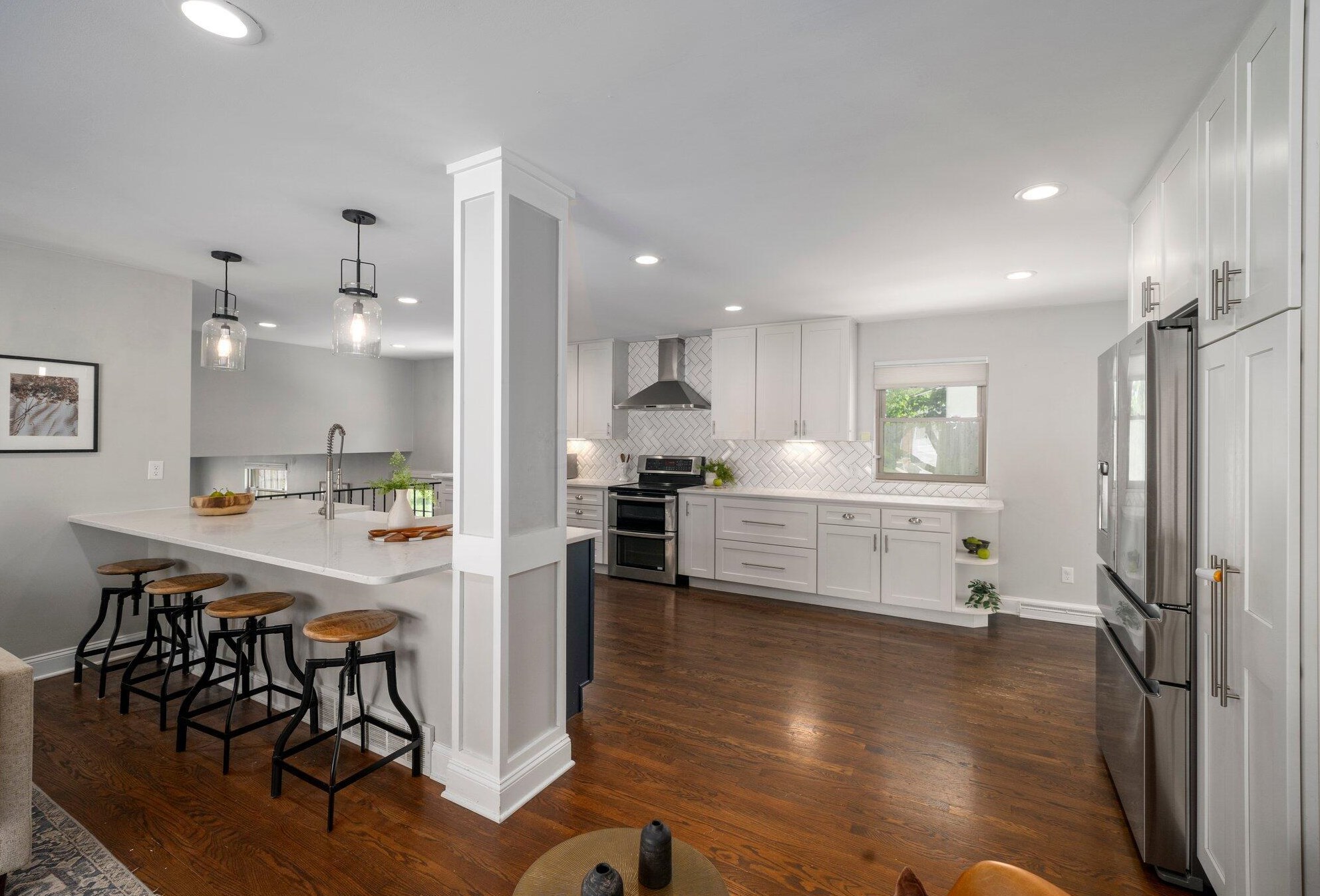 1385 Ridgeview Rd, Columbus OH 43221-2706 exterior