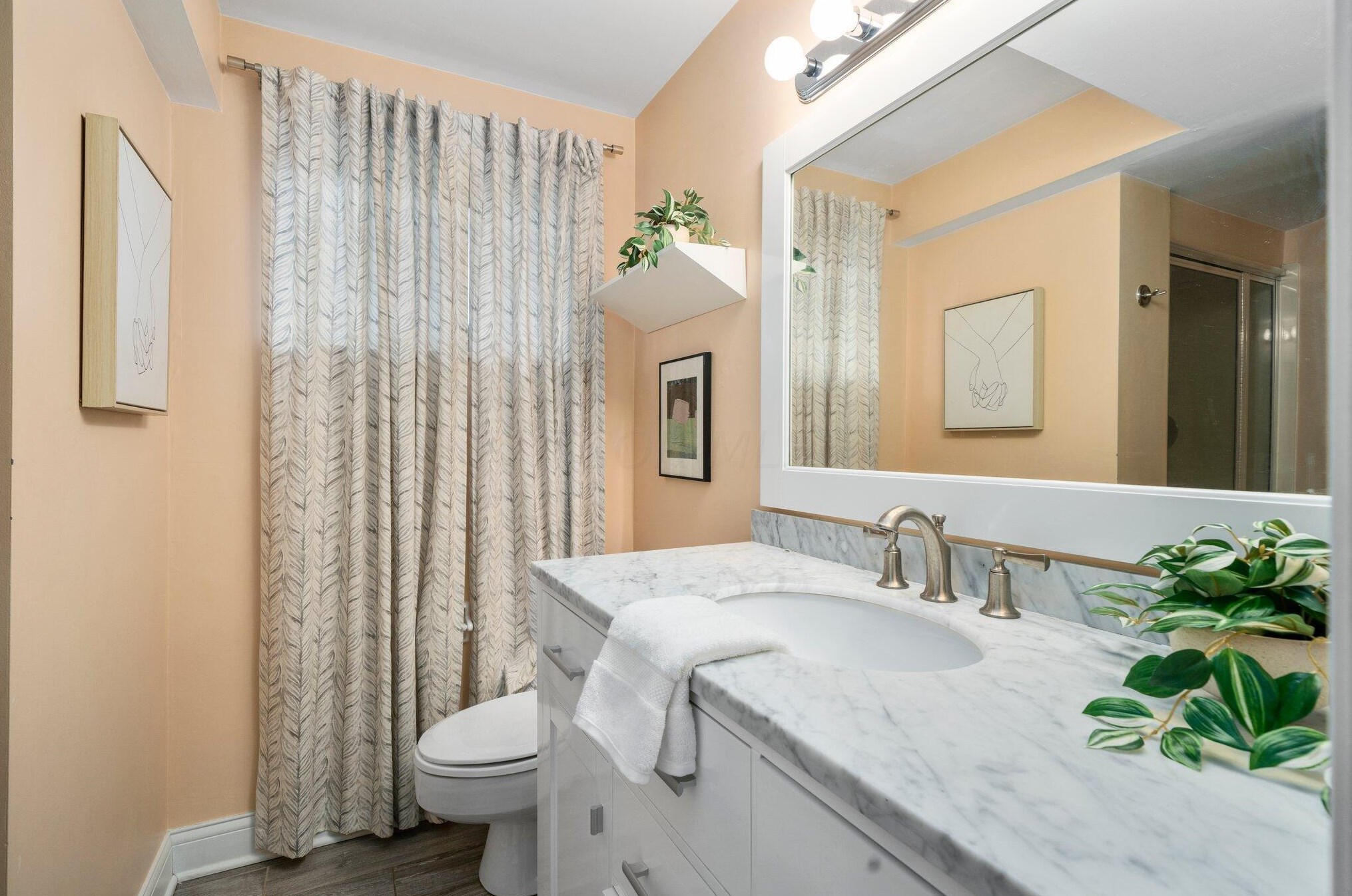 1385 Ridgeview Rd, Columbus OH 43221-2706 exterior