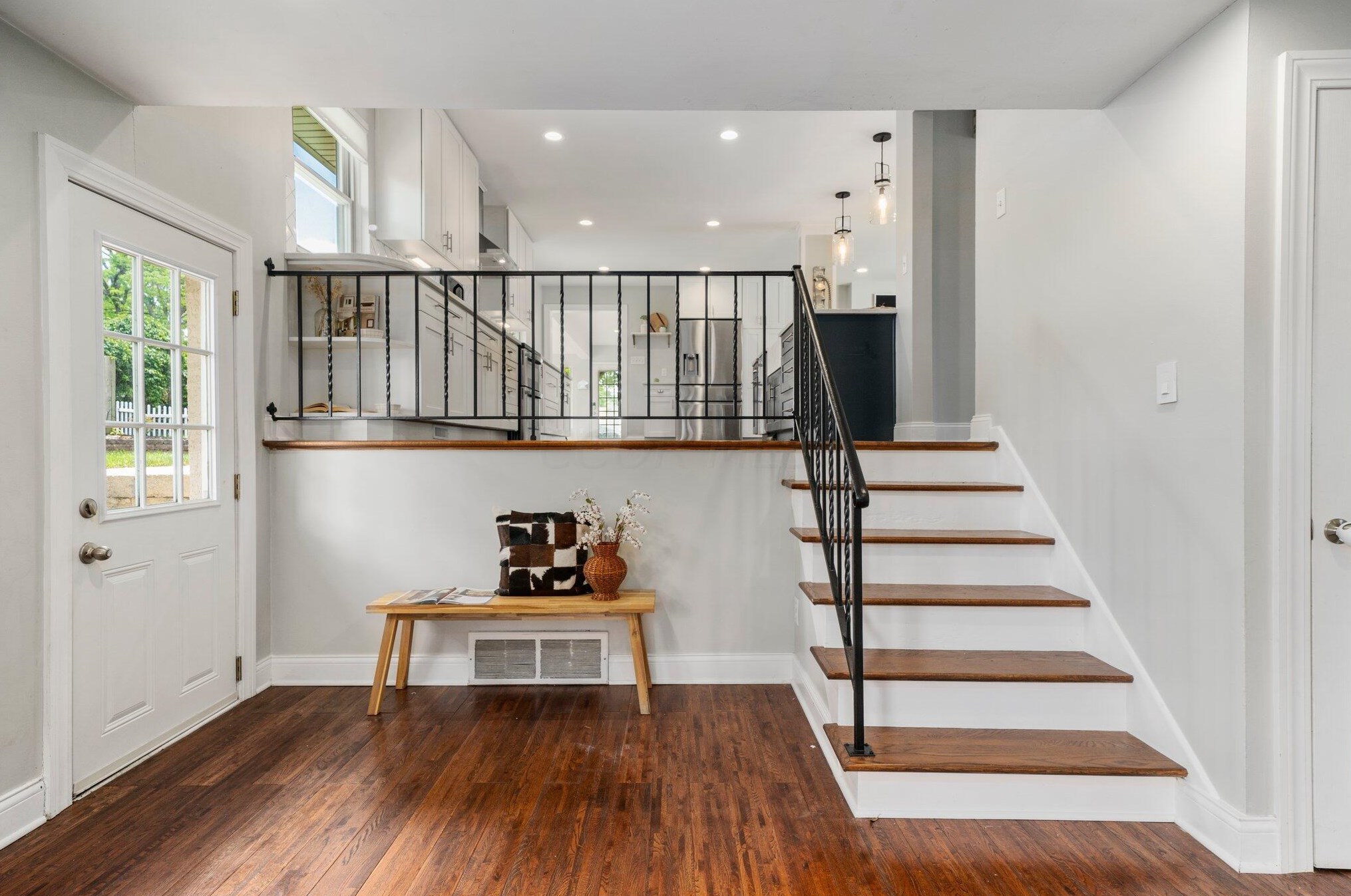 1385 Ridgeview Rd, Columbus OH 43221-2706 exterior