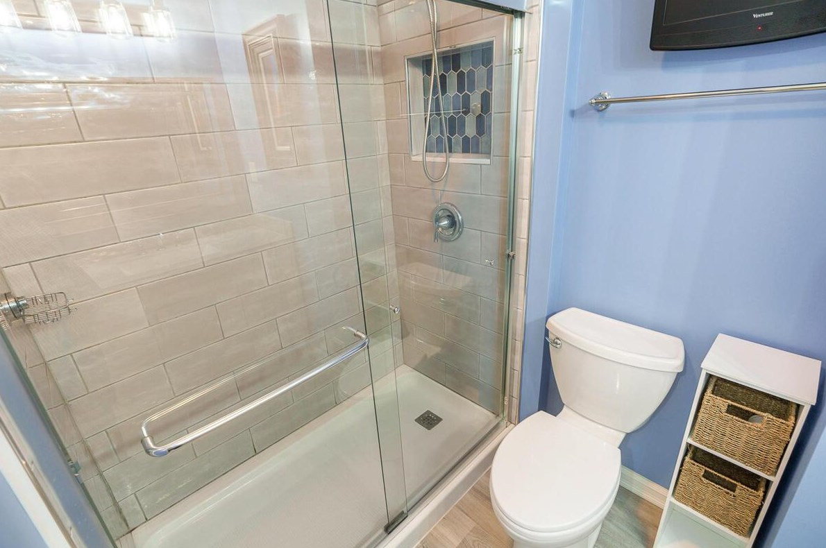 562 Bonnington Way, Columbus OH  43230-2302 exterior