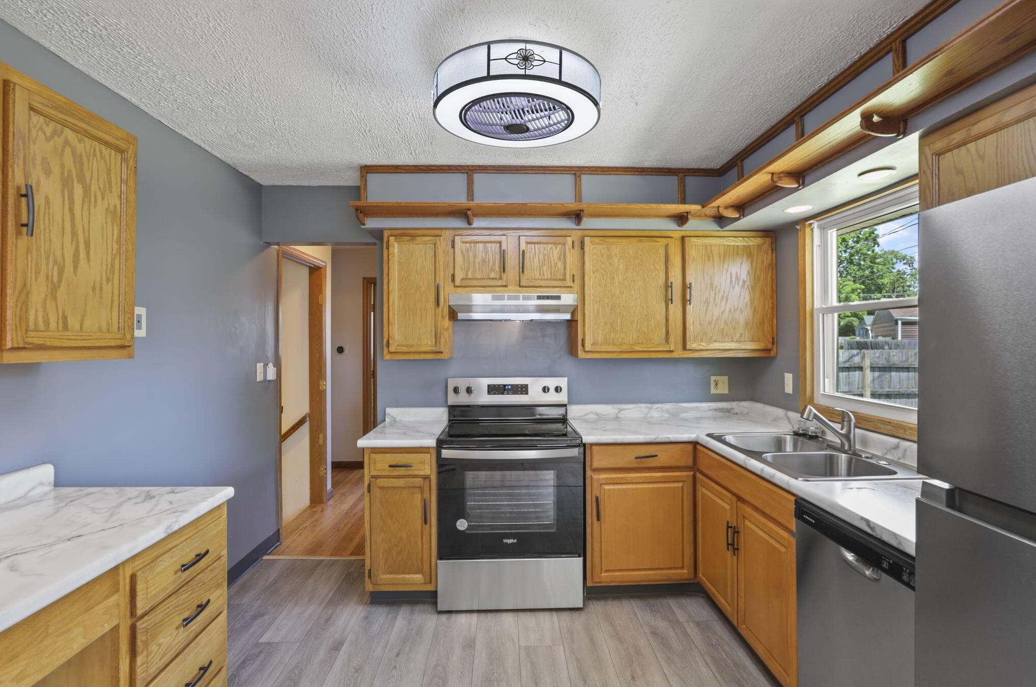 406 Westphal Ave, Columbus OH 43213-1871 exterior