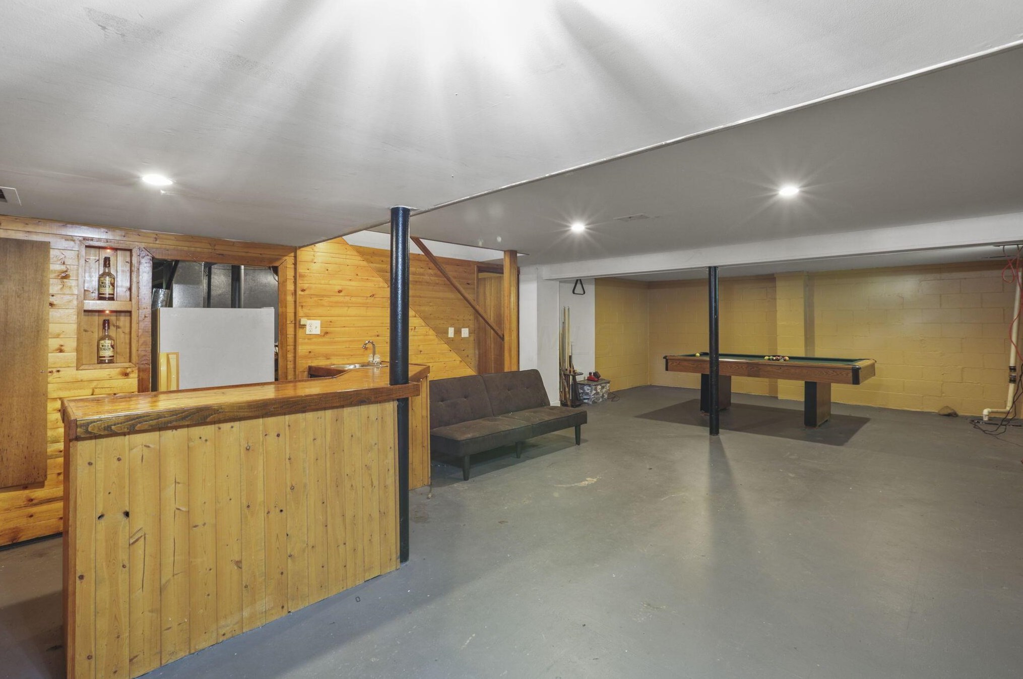 406 Westphal Ave, Columbus OH 43213-1871 exterior