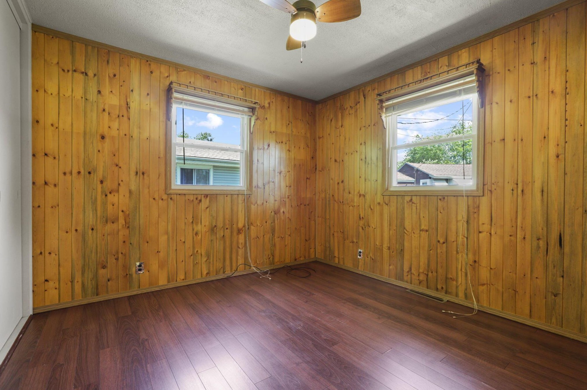 406 Westphal Ave, Columbus OH 43213-1871 exterior