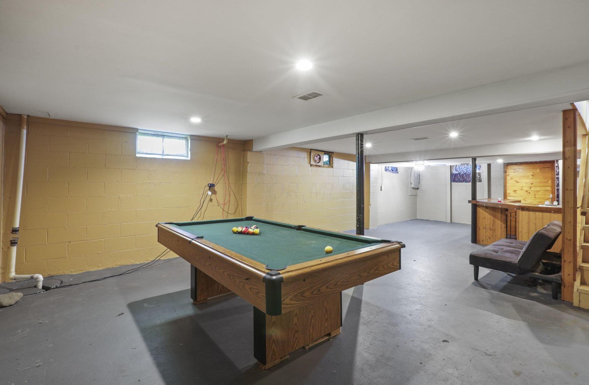 406 Westphal Ave, Columbus OH 43213-1871 exterior