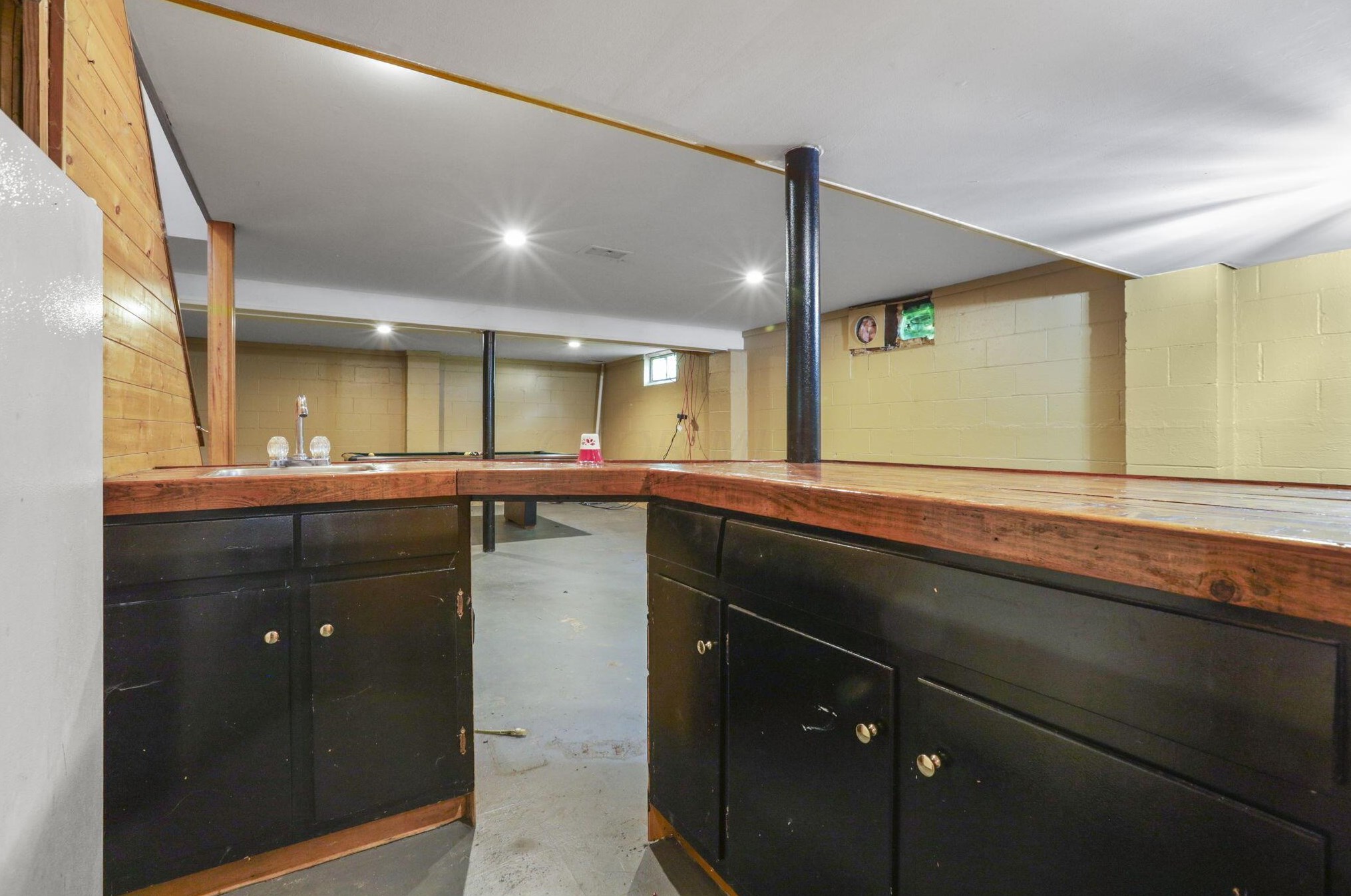 406 Westphal Ave, Columbus OH 43213-1871 exterior