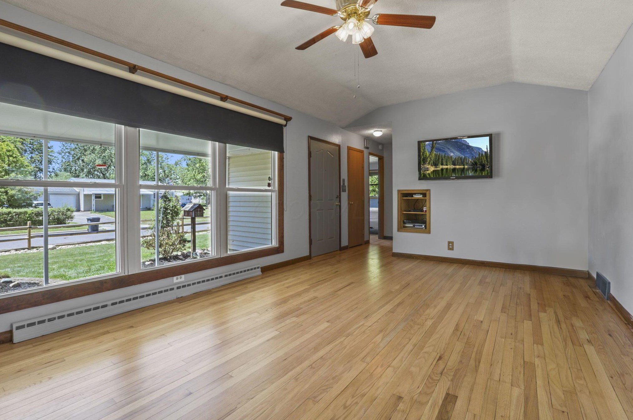 406 Westphal Ave, Columbus OH 43213-1871 exterior