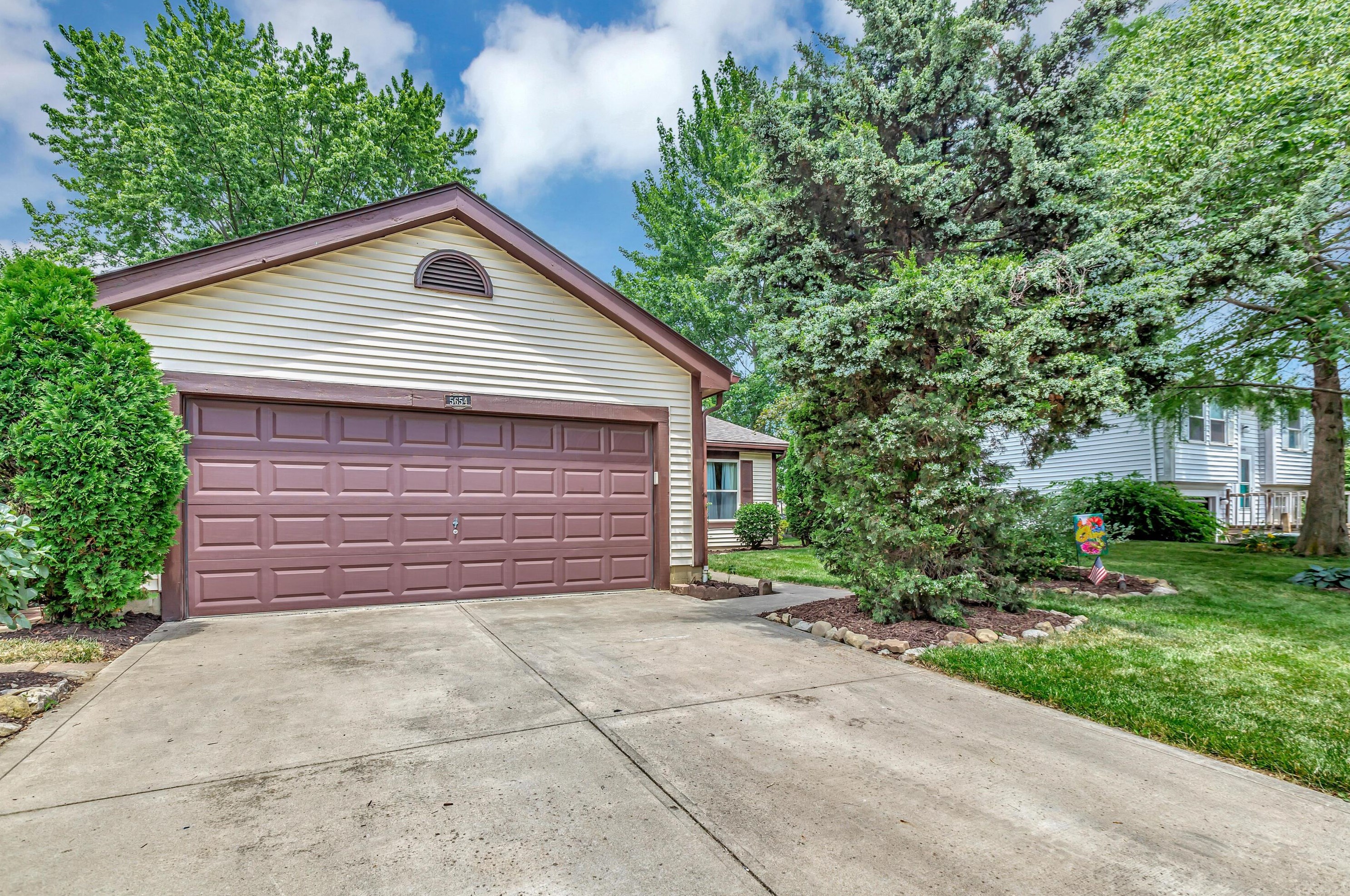 5654 Andrea Ln, Hilliard, OH 43026
