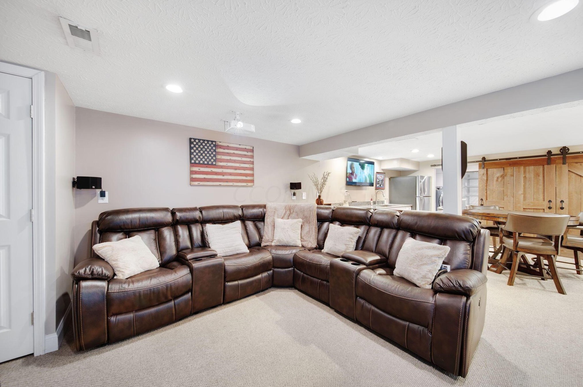 7315 Bride Water Blvd, Columbus OH  43235-4325 exterior