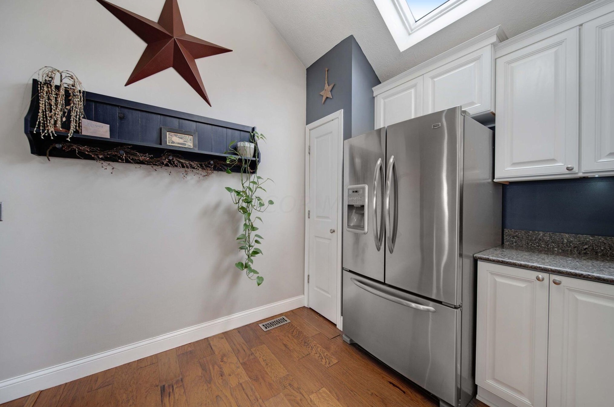 7315 Bride Water Blvd, Columbus OH  43235-4325 exterior