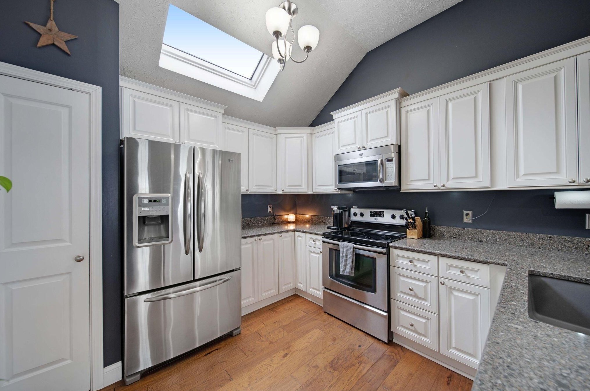 7315 Bride Water Blvd, Columbus OH  43235-4325 exterior