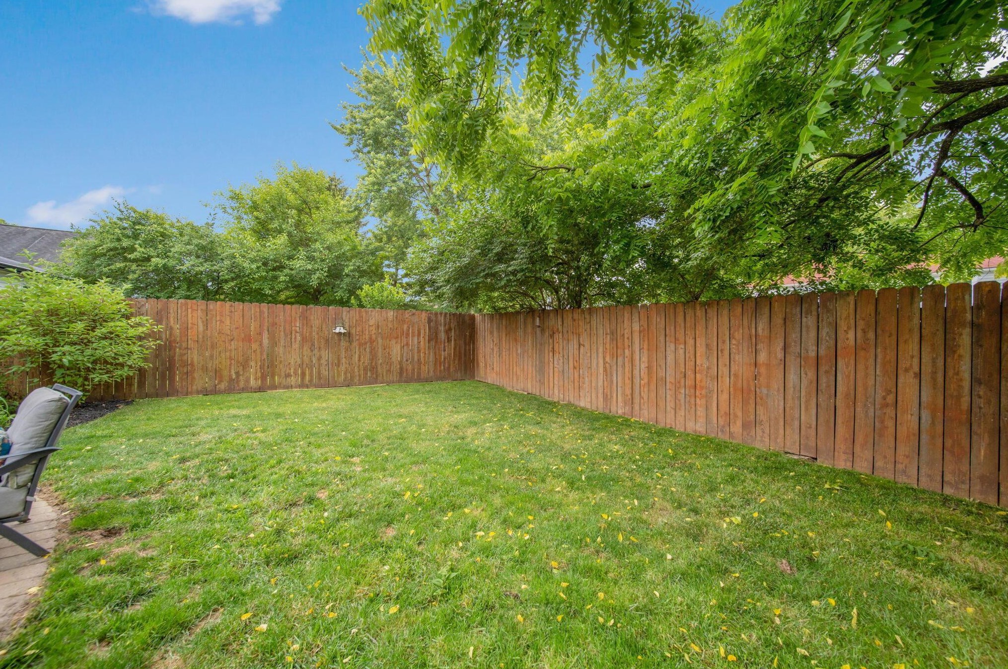 7315 Bride Water Blvd, Columbus OH  43235-4325 exterior