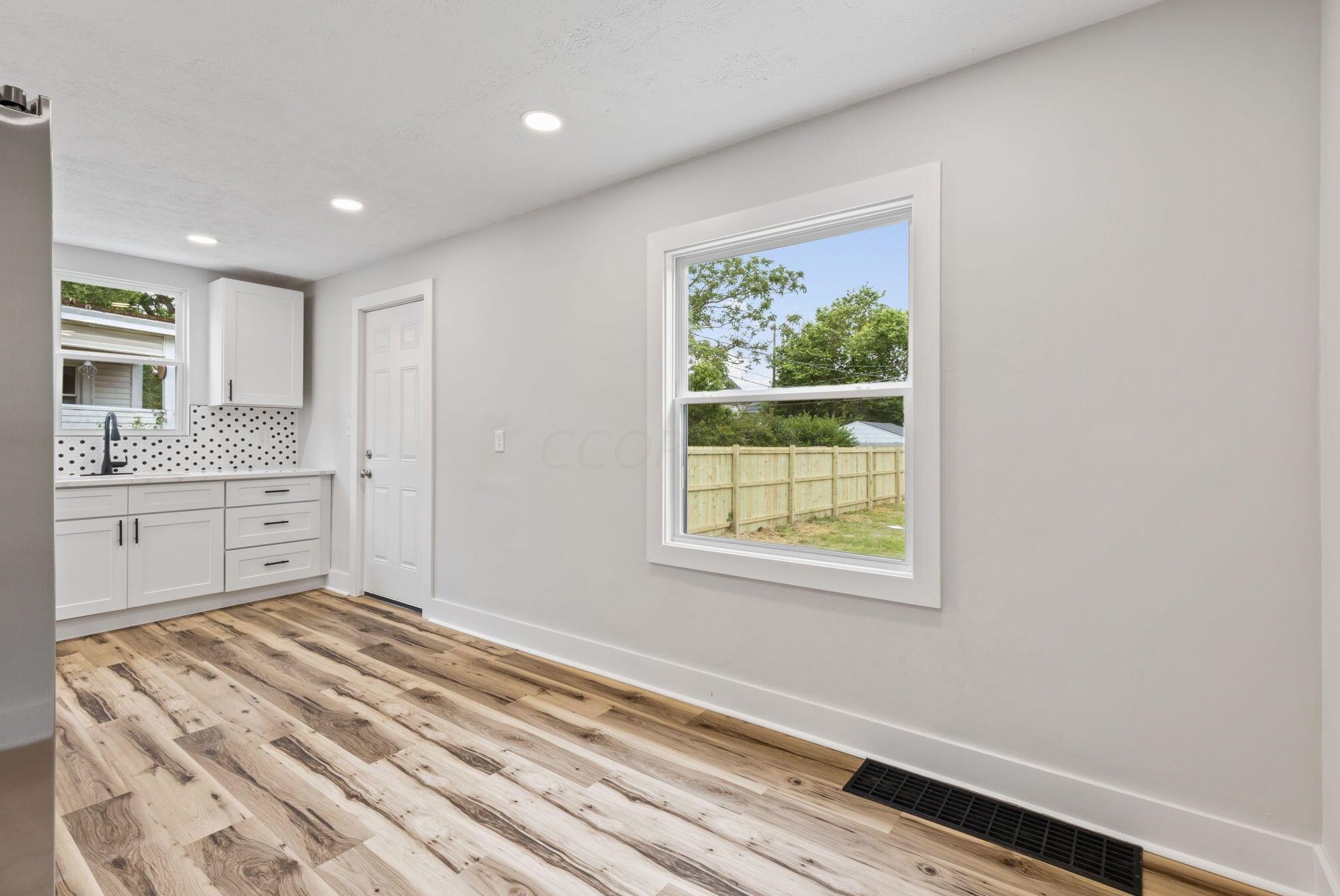 145 Wayne Ave, Columbus OH 43204-3232 exterior