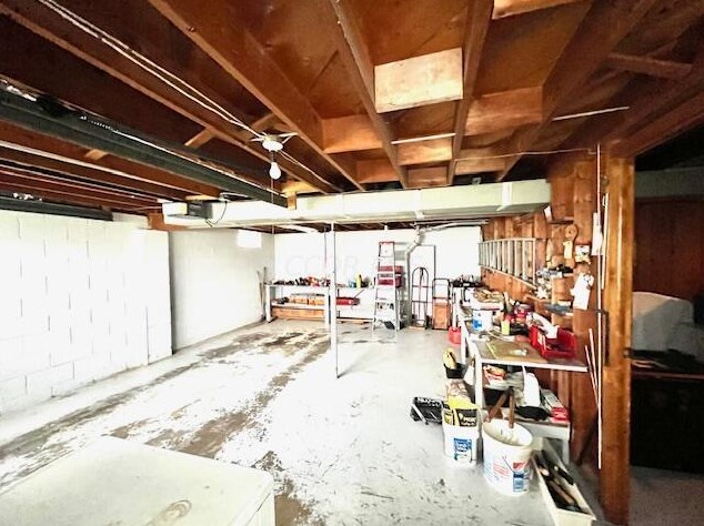 537 Hubert Ave, Lancaster OH  43130-4719 exterior