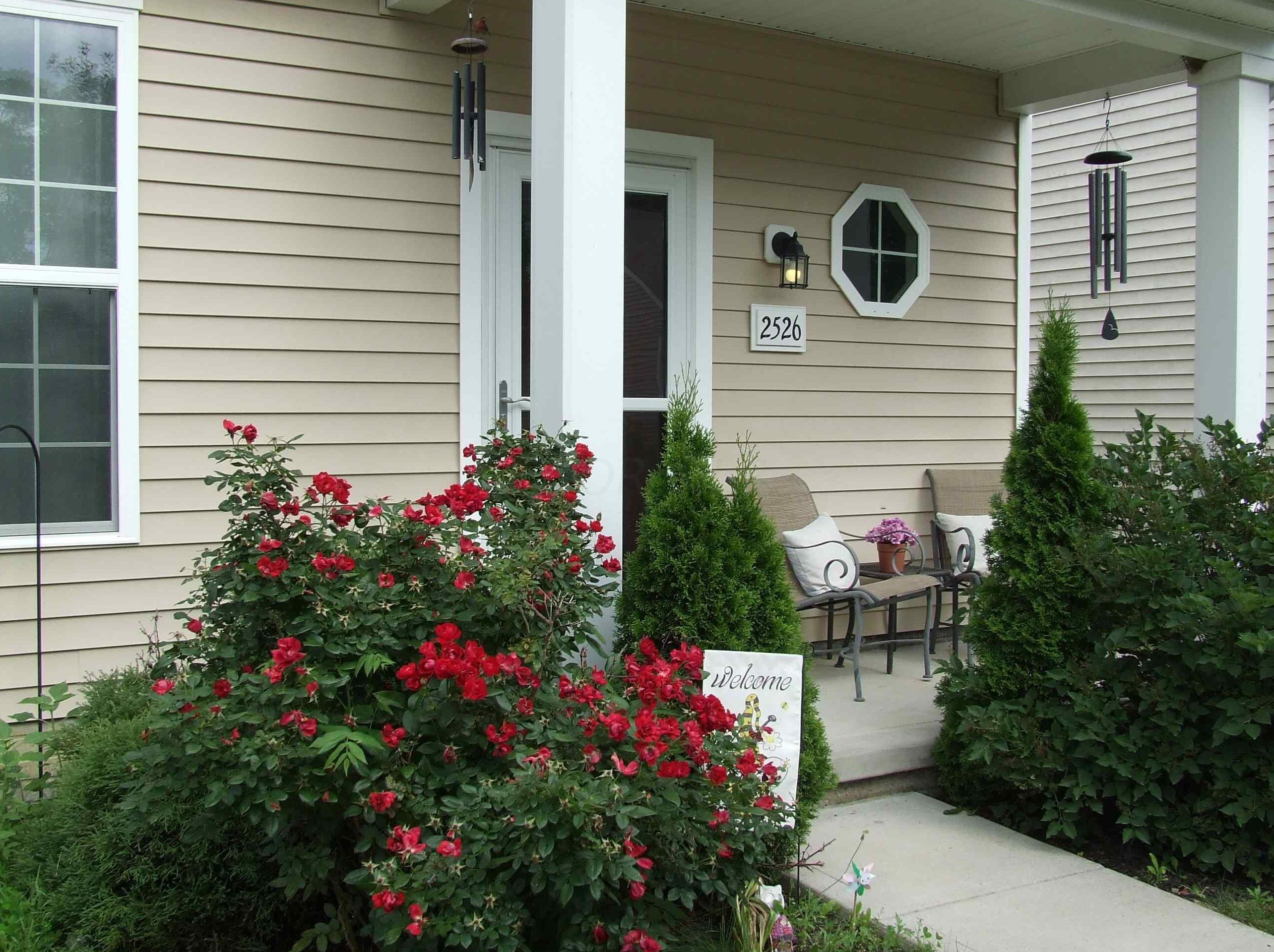2526 Snowtip Ln, Darbydale, OH 43123-1792